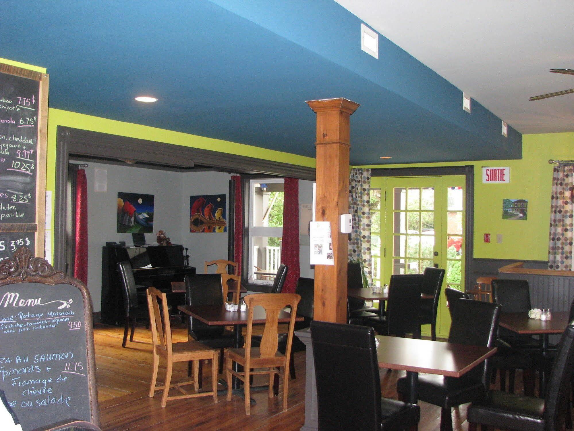 Auberge D'Anjou-Cocooning Cafe Petit Rocher Eksteriør bilde